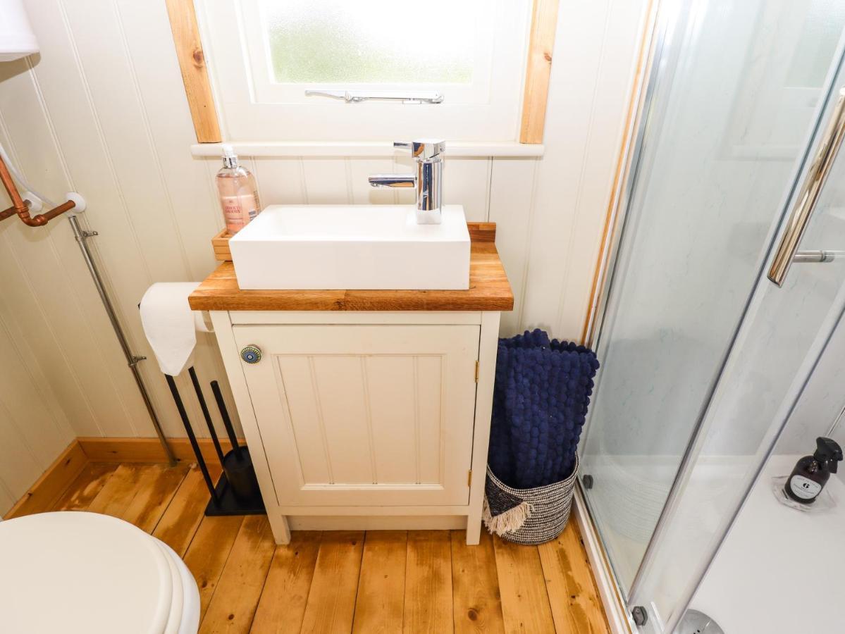 Honeybee Lodge Woodhall Spa Dış mekan fotoğraf