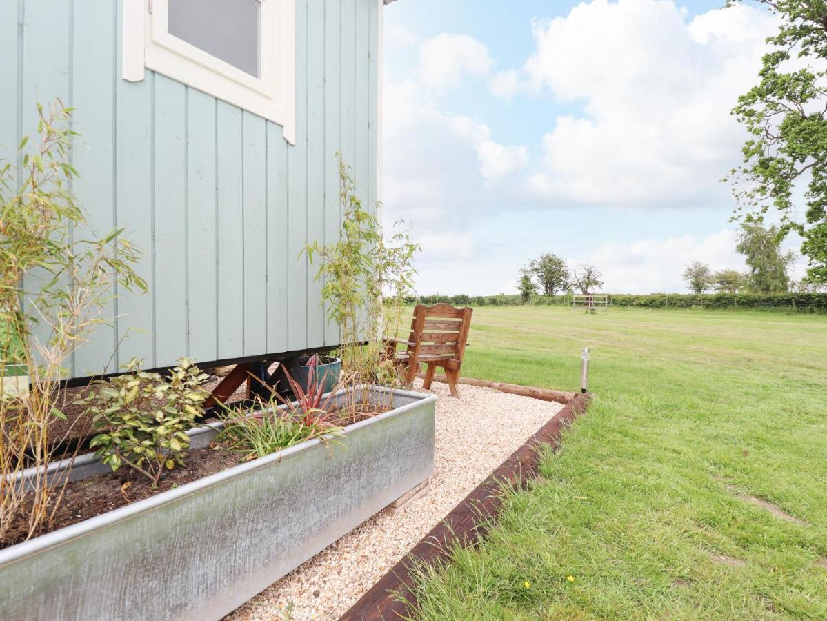 Honeybee Lodge Woodhall Spa Dış mekan fotoğraf