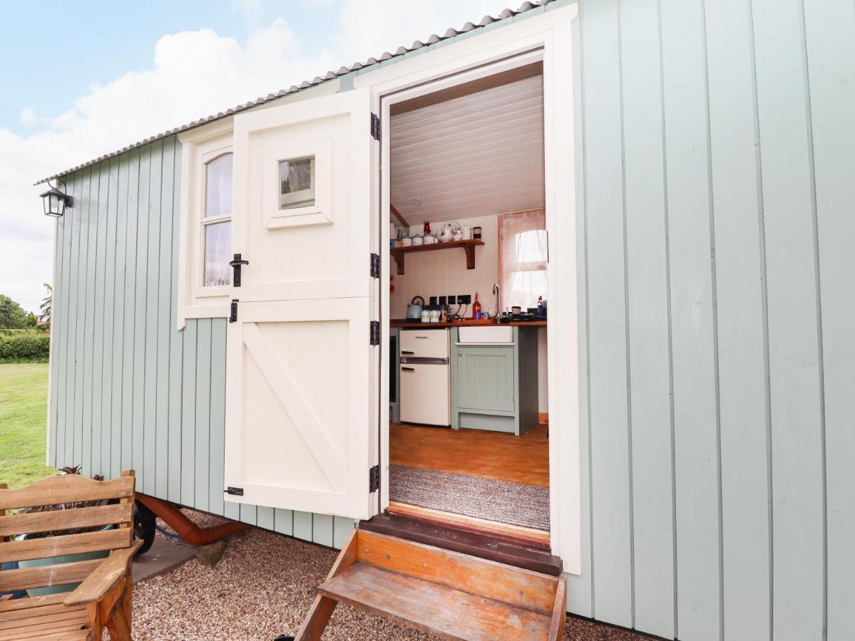 Honeybee Lodge Woodhall Spa Dış mekan fotoğraf