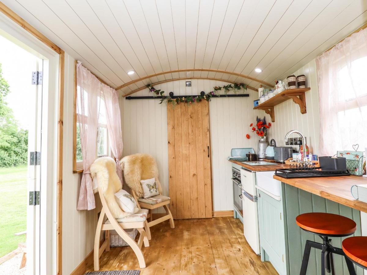 Honeybee Lodge Woodhall Spa Dış mekan fotoğraf