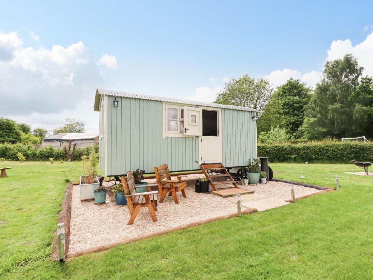 Honeybee Lodge Woodhall Spa Dış mekan fotoğraf