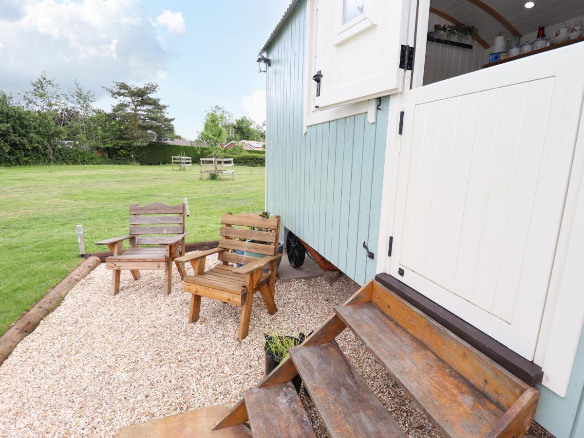 Honeybee Lodge Woodhall Spa Dış mekan fotoğraf